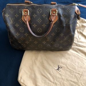 Louis Vuitton Speedy 30